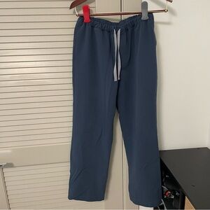 Figs Pisco Scrub Pants in Dark Harbor Size Small-Short